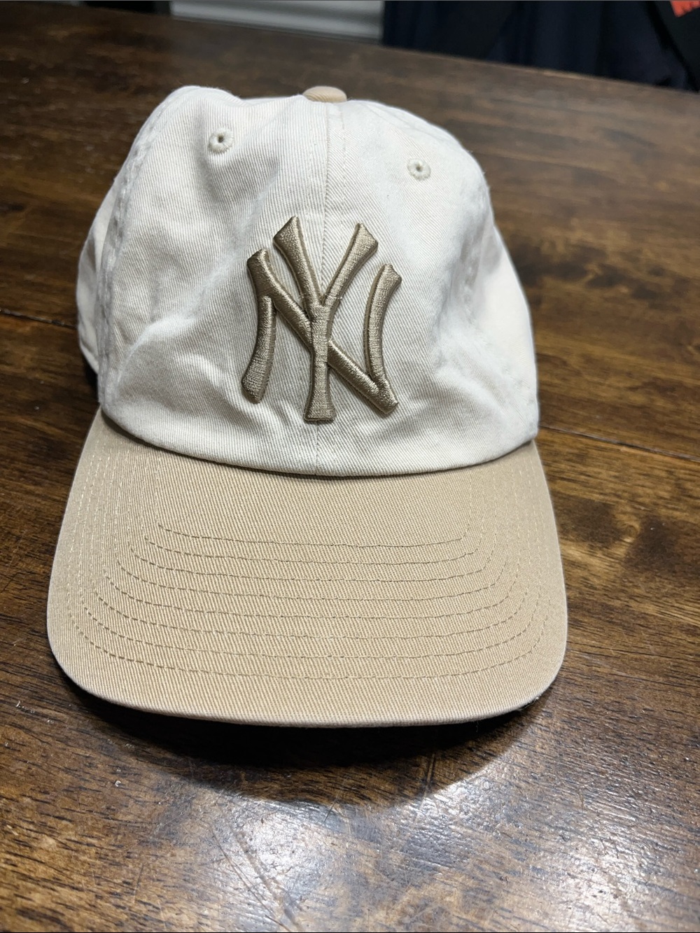 Yankees Beige and Cream Baseball Cap